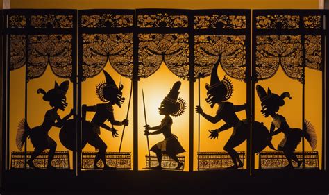 The Wayang Kulit: A Story of Shadow Puppets, Love, and Magical Transformations!